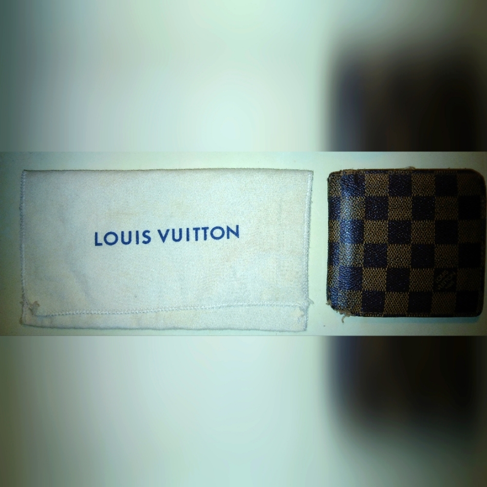 Used Louis Vuitton Mens Wallett. Very Used, But Alot Of Life Left.